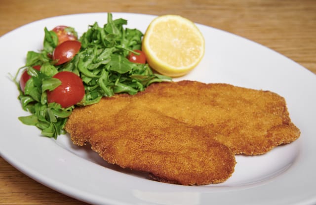 CHICKEN MILANESE.