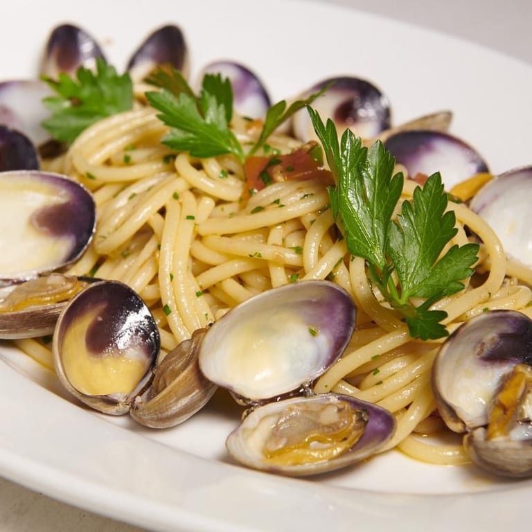 Delicious Linguine alle Vongole and More