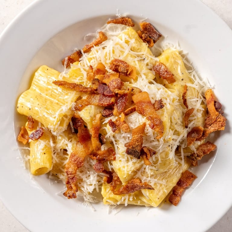 Satisfy Your Cravings with Bar Food